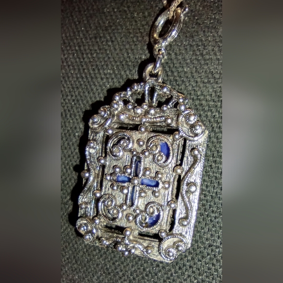Sterling and lapis large pendant necklace - Picture 9 of 16